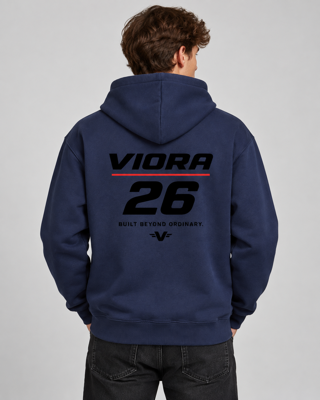 VIORA D26-R HOODIE – model – ryg