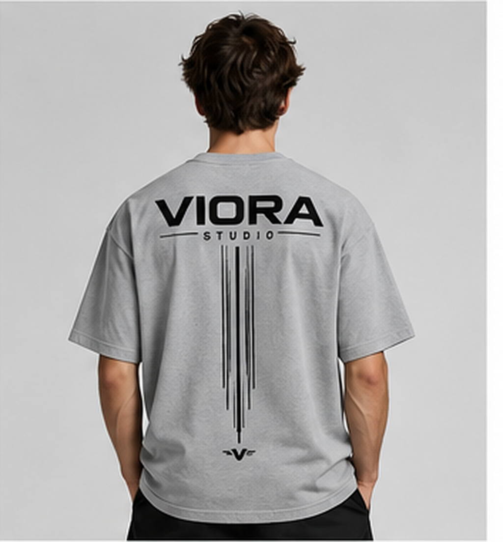 VIORA DISTRICT 26 SYSTEM TEE – model – ryg